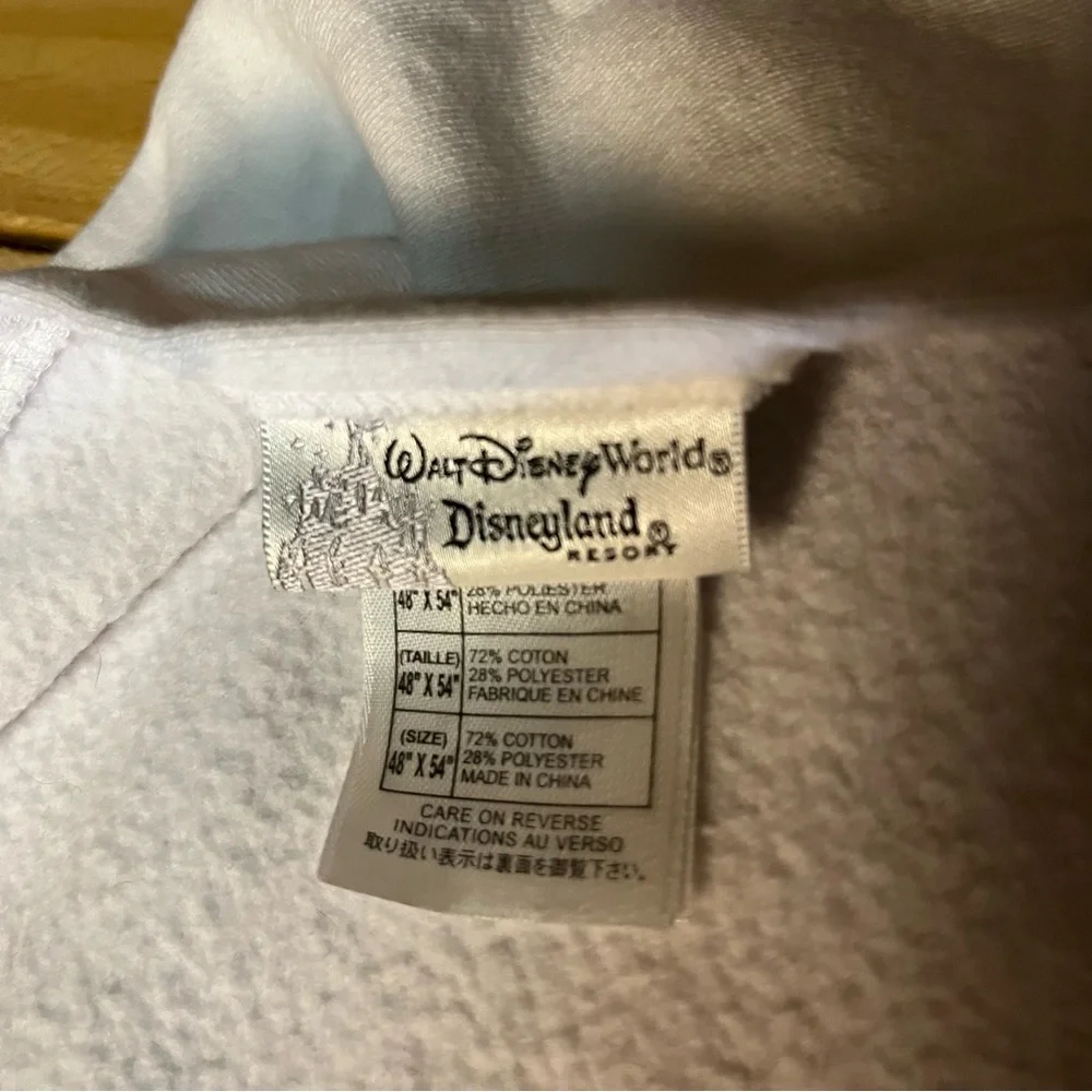 Disney World Disneyland Resort Fleece Throw Blanket Snowman Mickey Christmas